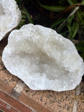 Cracked Quartz Geode SKU 25536