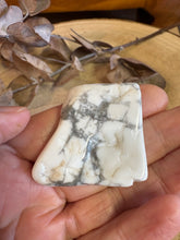 Howlite Slab SKU 24618J