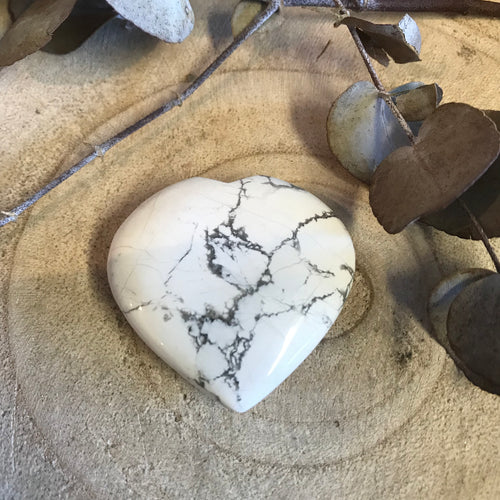 Howlite Heart SKU 20124