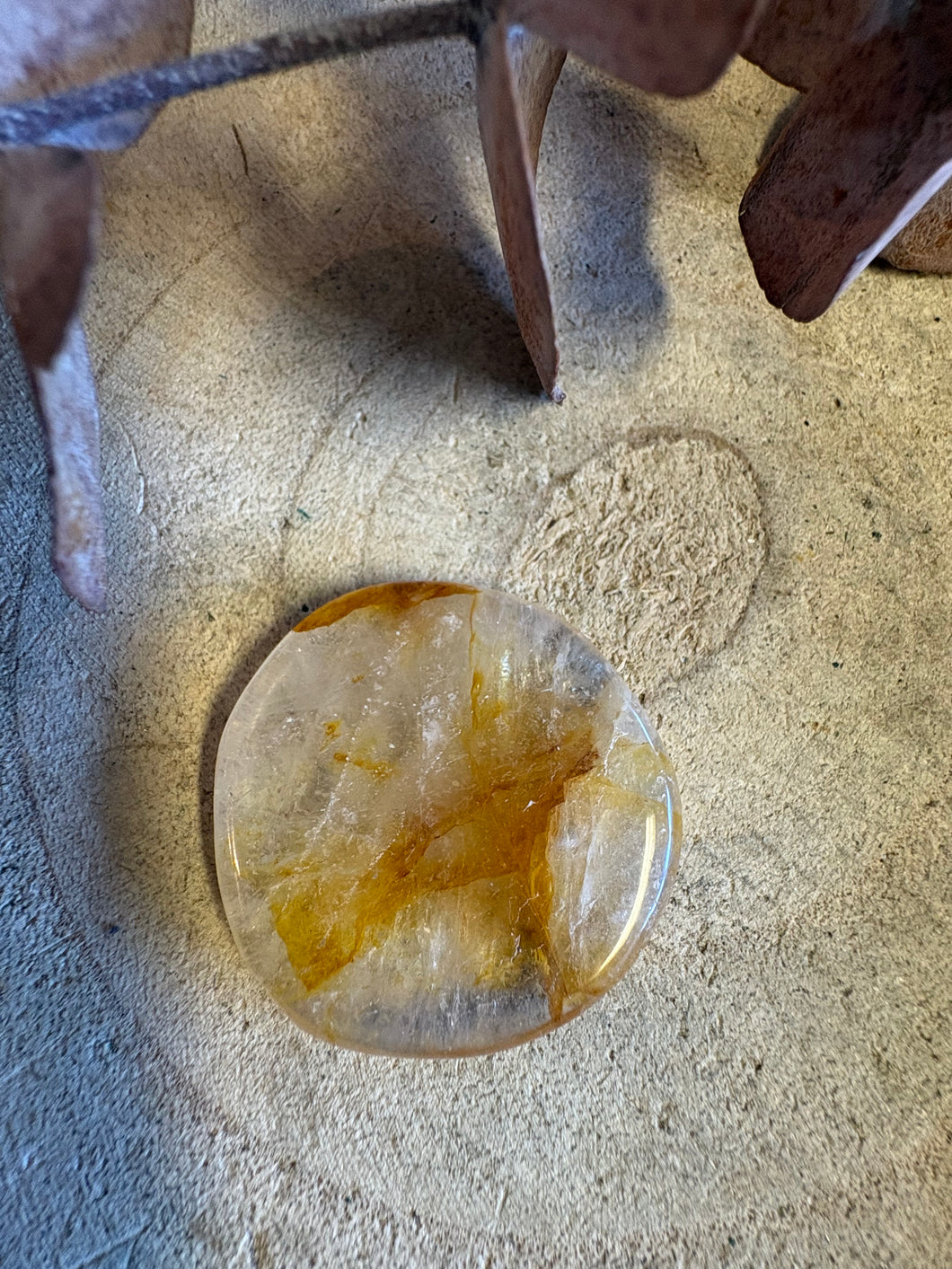 Golden Healer Quartz Smooth Stone SKU 26135B