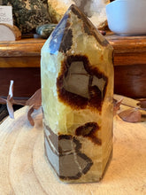 Septarian Point SKU 26670