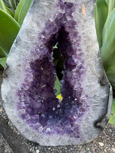 Amethyst Standing Freeform SKU 26291