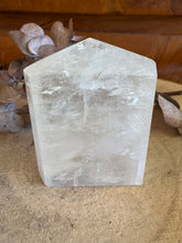 Calcite Point SKU 14353