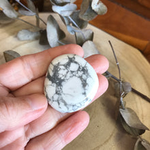 Howlite Smooth Stone SKU 22558B