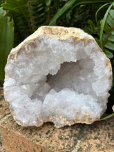 Cracked Quartz Geode SKU 25100