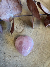 Rose Quartz Small Heart SKU 25654