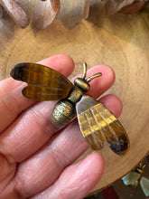 Tiger Eye Winged Bee SKU 27076TE