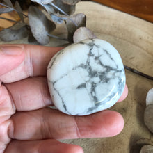 Howlite Smooth Stone SKU 23077