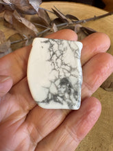 Howlite Slab SKU 24618N