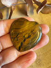 Tiger Eye Flat Heart SKU 26090B