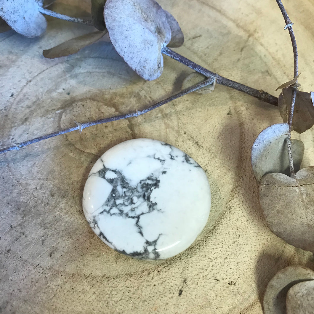 Howlite Smooth Stone SKU 23053H