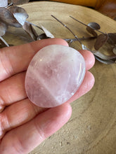 Rose Quartz Smooth Stone SKU 24275C