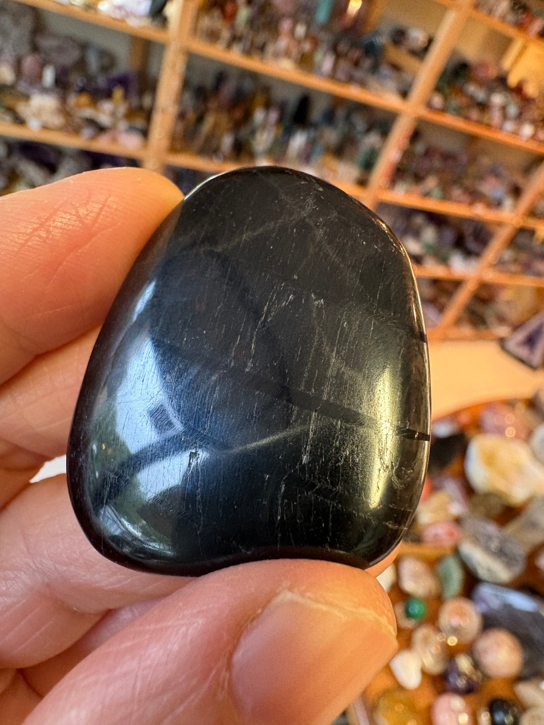 Hypersthene Smooth Stone SKU 26133B