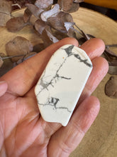 Howlite Slab SKU 24618A