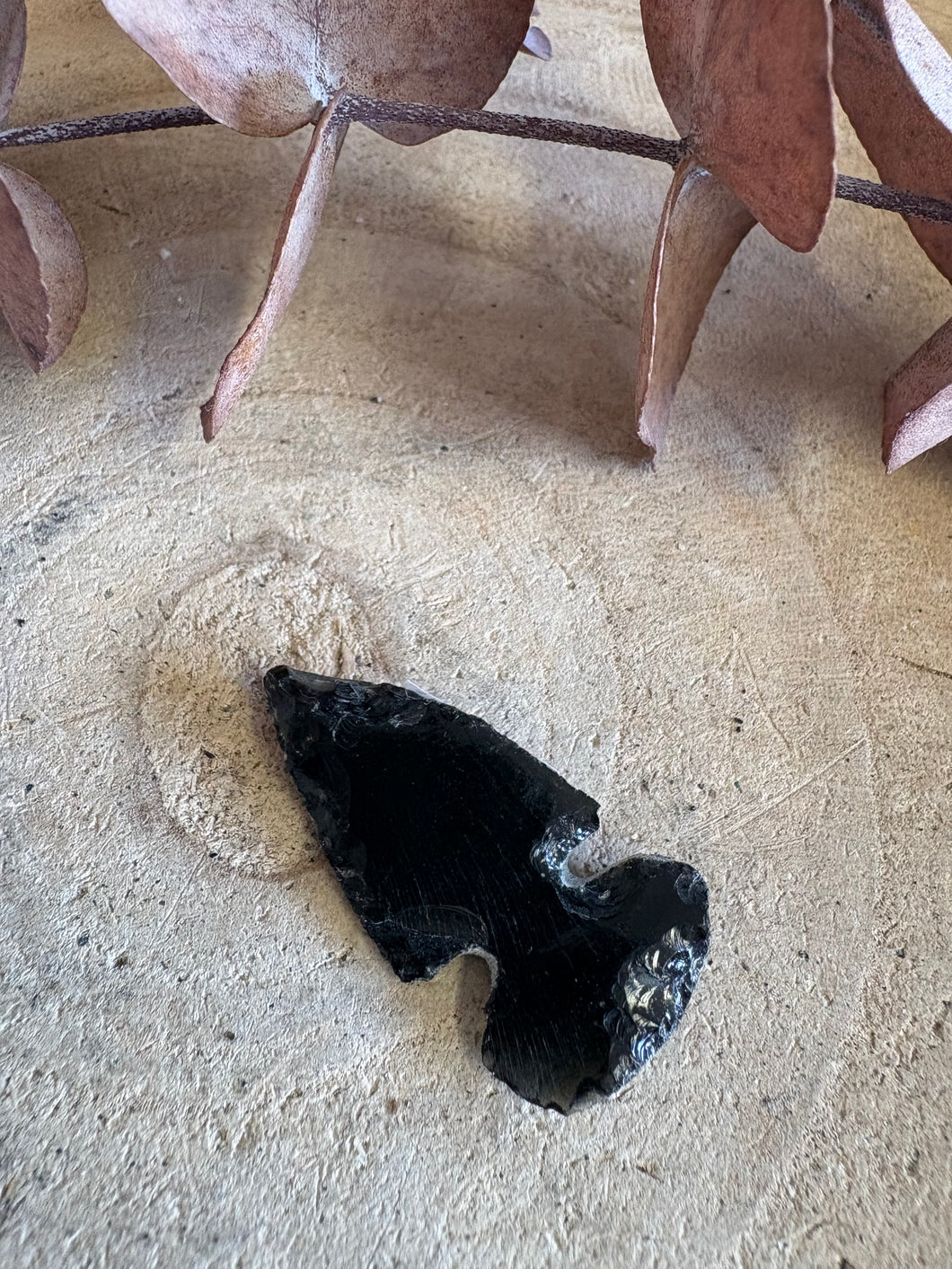 Black Obsidian Arrowhead Carving SKU 25650C