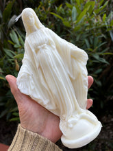 Soultree Evolution: Mother Mary Candle