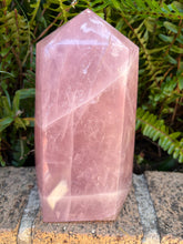 Rose Quartz Point Generator SKU 25458