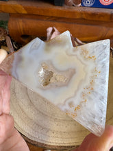 Druzy Agate Mountain Carving SKU 26276