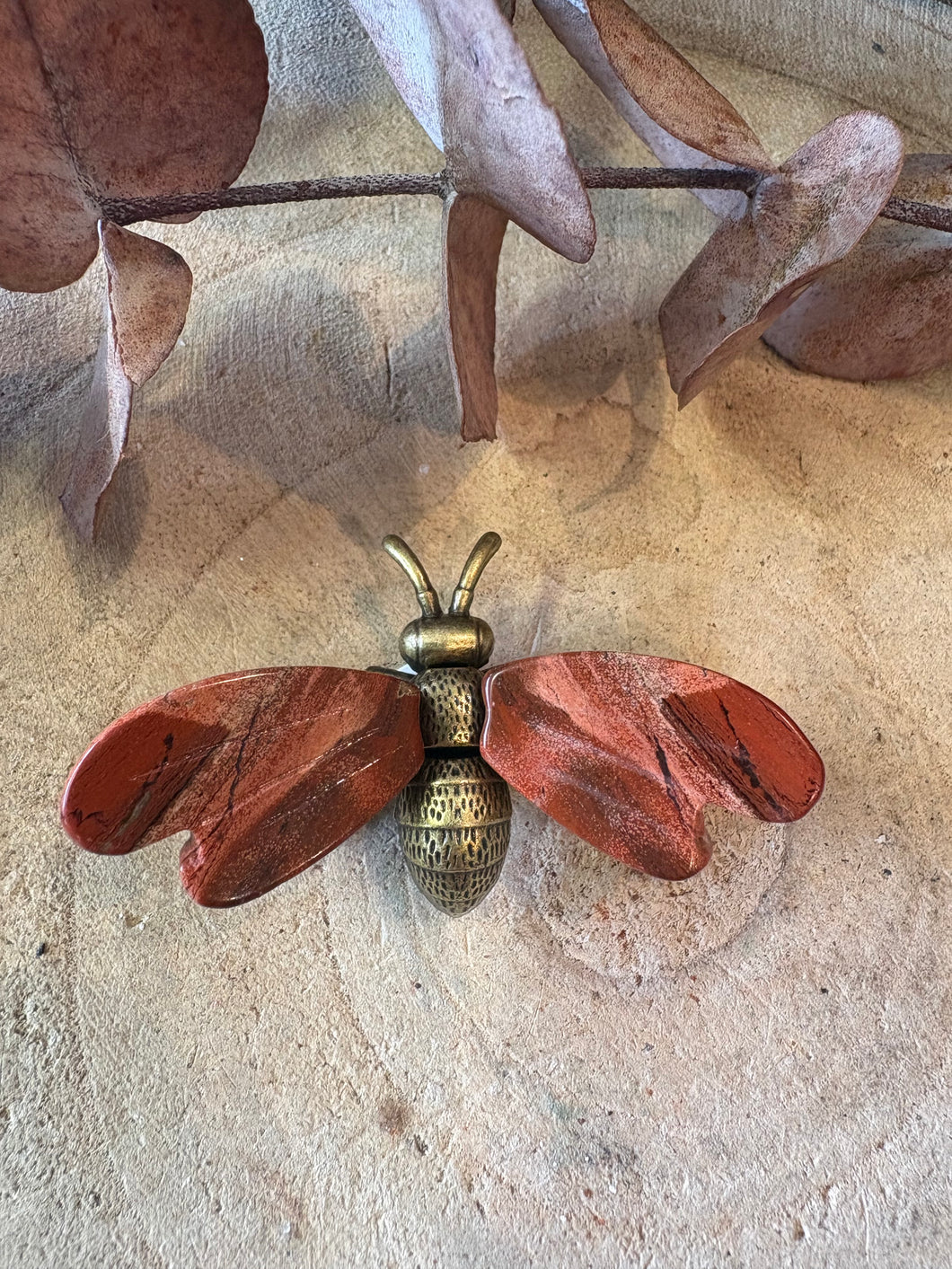 Red Jasper Winged Bee SKU 27078RJ