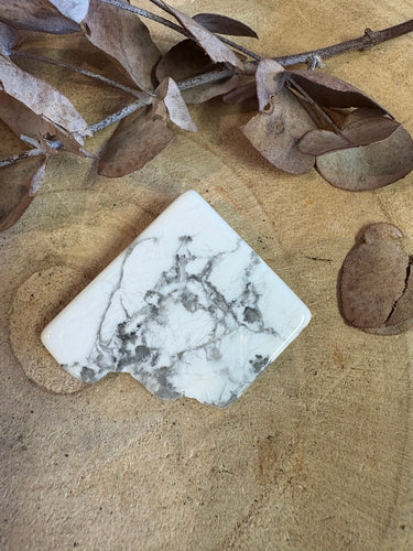 Howlite Slab SKU 24618G