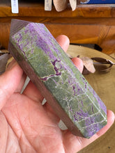 Serpentine & Stichtite Point SKU 25721