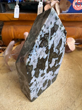 Gabbro Indigo Freeform SKU 25763