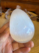 Selenite Egg SKU 26065A