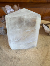 Calcite Point SKU 14353