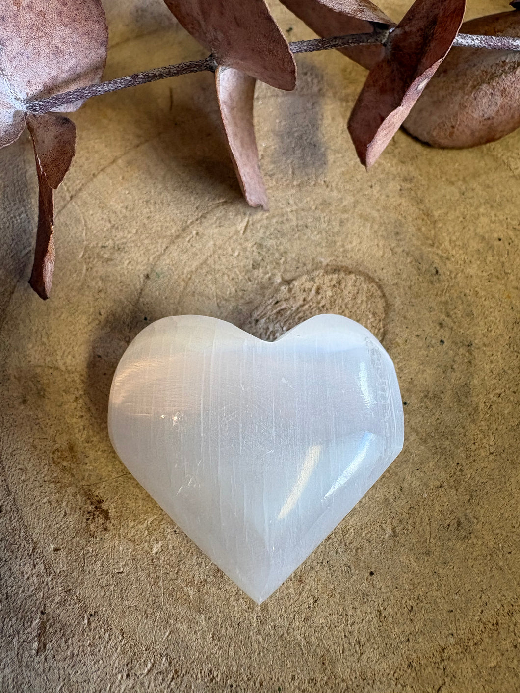 Selenite Small Heart SKU 26060B