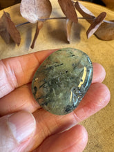 Prehnite Smooth Stone SKU 26134