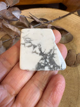 Howlite Slab SKU 24618J