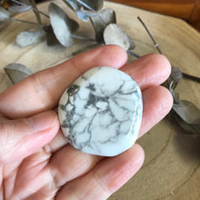 Howlite Smooth Stone SKU 22548C