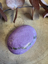 Serpentine & Stichtite Palm Stone SKU 25742