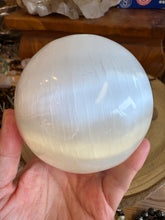 Selenite Large Spheres