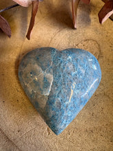 Trolleite Quartz Heart SKU 25972