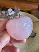 Rose Quartz Apple SKU 25324A