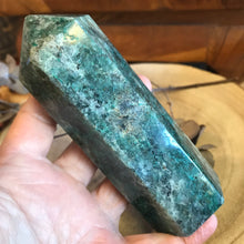 Chrysocolla Point SKU 23745