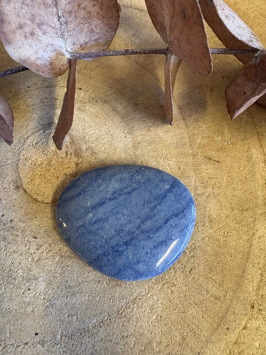 Blue Quartz Smooth Stone SKU 25601A