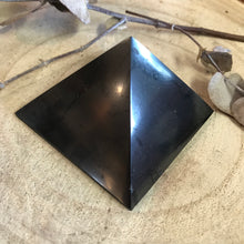 Shungite Pyramid SKU 23081