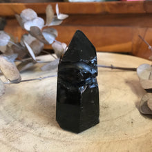 Black Quartz Point SKU 23312