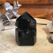 Black Quartz Point SKU 23312
