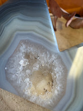 Druzy Agate Mountain Carving SKU 26277