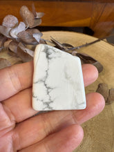 Howlite Slab SKU 24618K