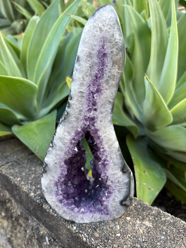 Amethyst Standing Freeform SKU 26291