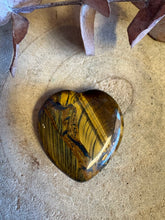 Tiger Eye Flat Heart SKU 26099A