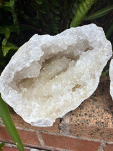 Cracked Quartz Geode SKU 25536