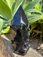 Black Obsidian Base Cut Point SKU 26194