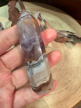 Crazy Lace Amethyst Point SKU 26710