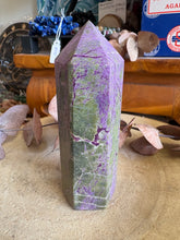 Serpentine & Stichtite Point SKU 25721