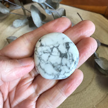 Howlite Smooth Stone SKU 22548C